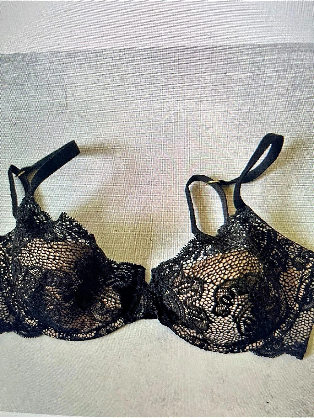 Black Lace Bra Like New